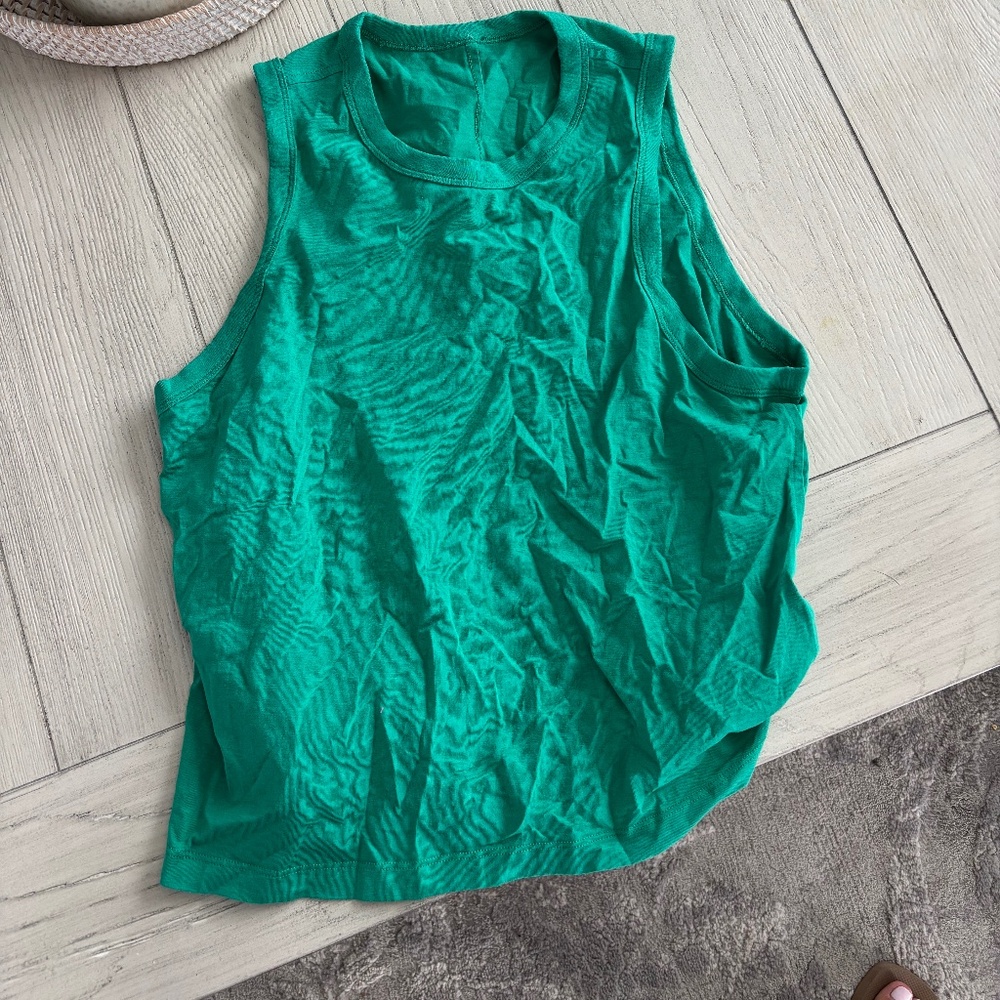 Sculpt Cropped Tank Top Pleated Size 8
